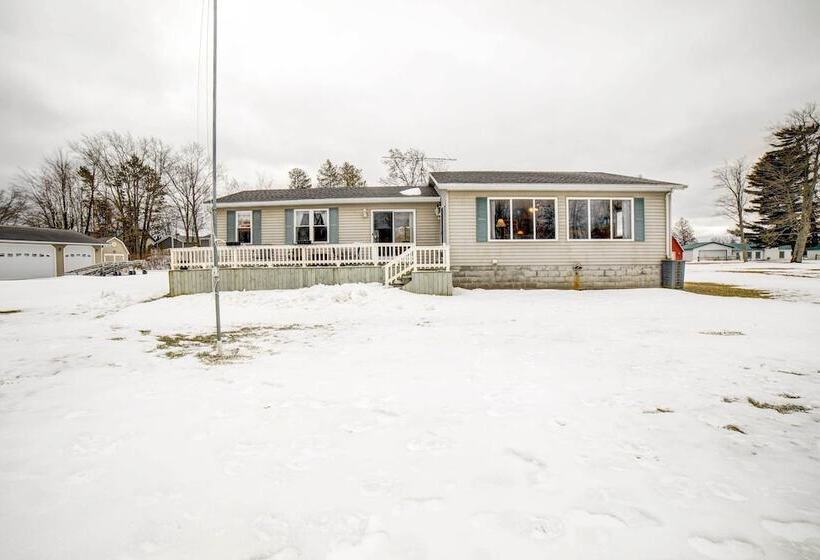 Waterfront Evart House On Chippewa Lake Channel