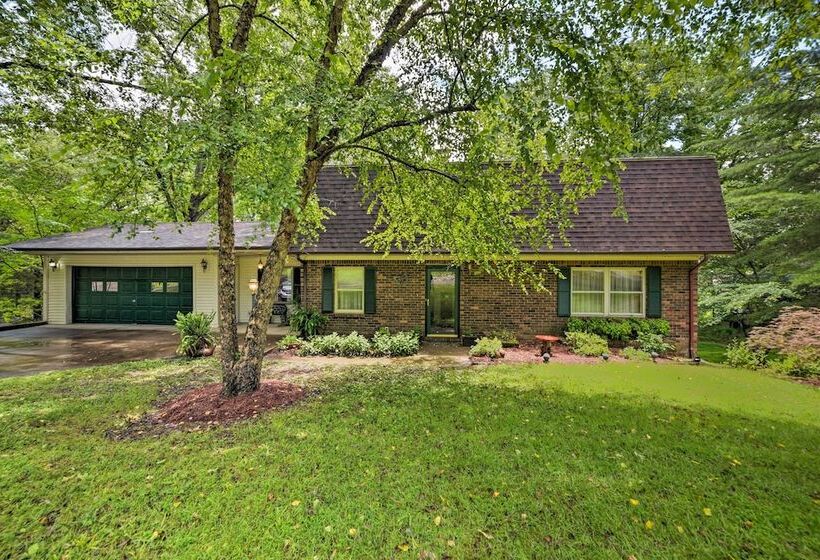 Waterfront Lake Barkley Home W/ Deck & Fire Pit!
