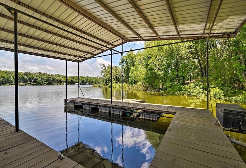Waterfront Lake Barkley Home W/ Deck & Fire Pit!