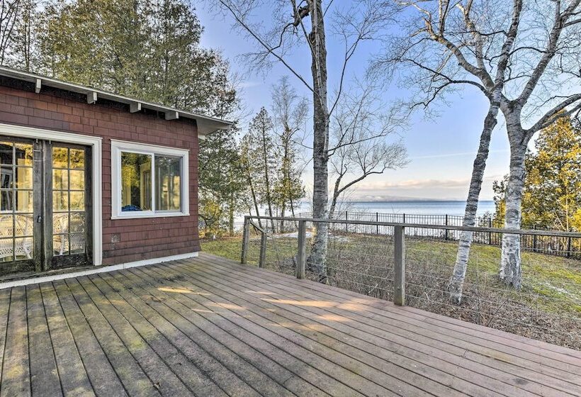 Waterfront Lake Champlain Vacation Rental!