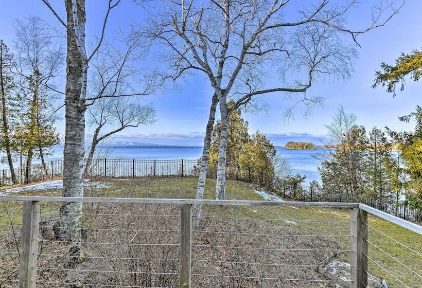 Waterfront Lake Champlain Vacation Rental!