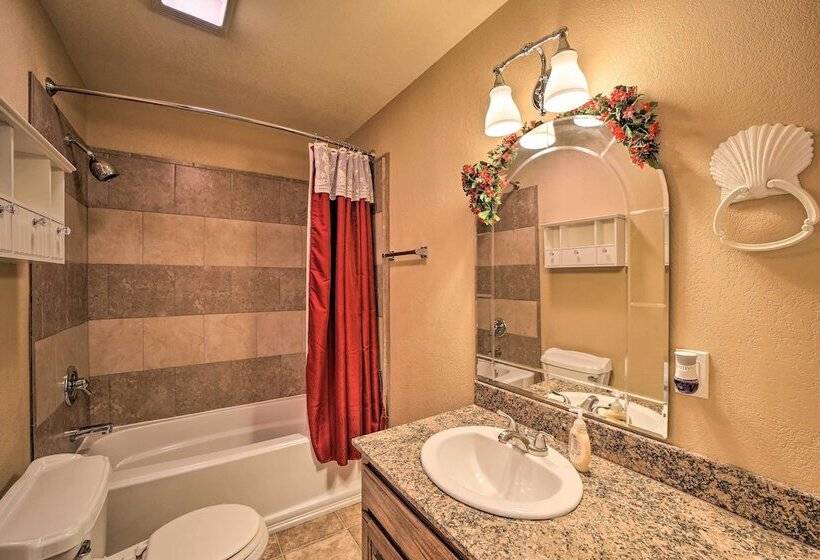 Waterfront Lake Eufaula Home: Multi Level Balcony