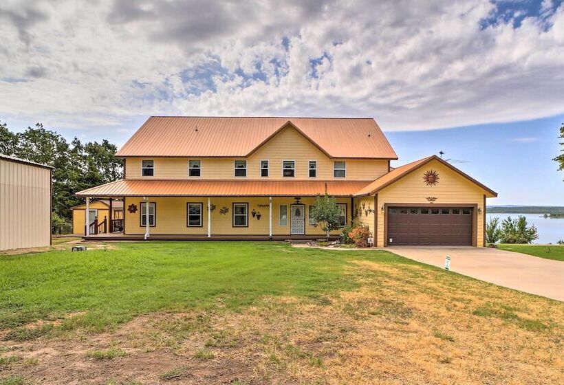 Waterfront Lake Eufaula Home: Multi Level Balcony