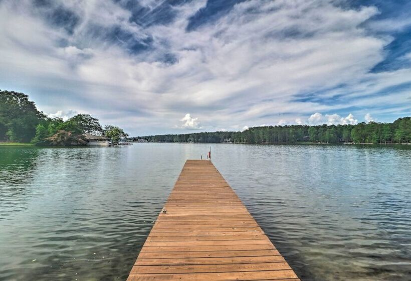 Waterfront Lake Martin Home W/ Grill & Beach!