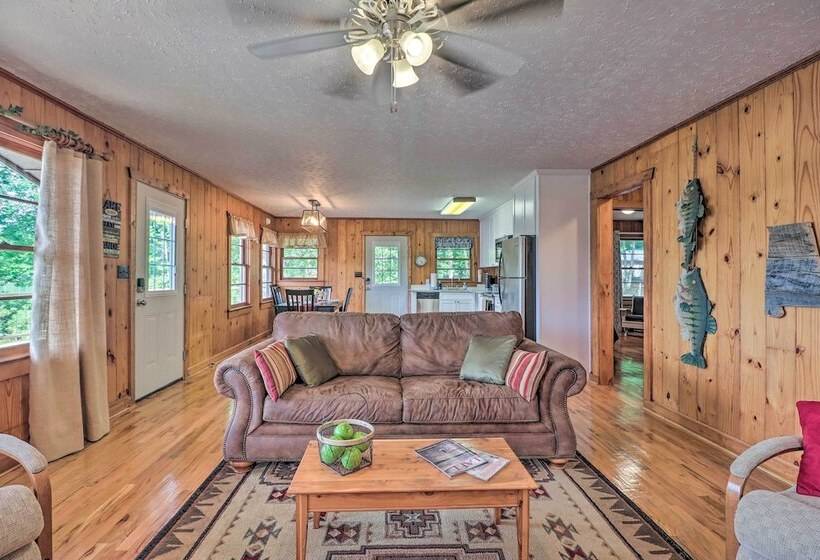 Waterfront Lake Martin Home W/ Grill & Beach!