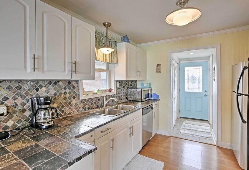 Waterfront Oak Harbor Home On Lake Erie W/ Views!