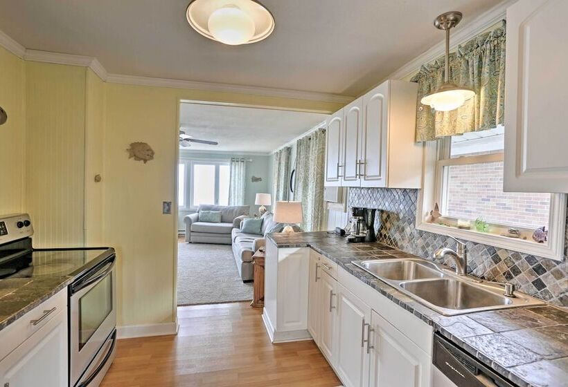 Waterfront Oak Harbor Home On Lake Erie W/ Views!