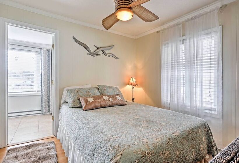 Waterfront Oak Harbor Home On Lake Erie W/ Views!