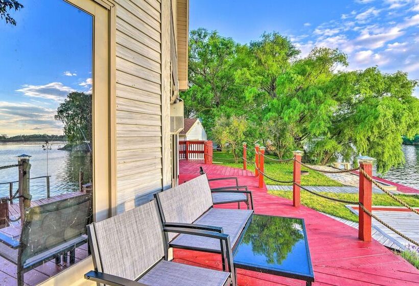 Waterfront Saginaw Bay Retreat W/ Grill & Yard!