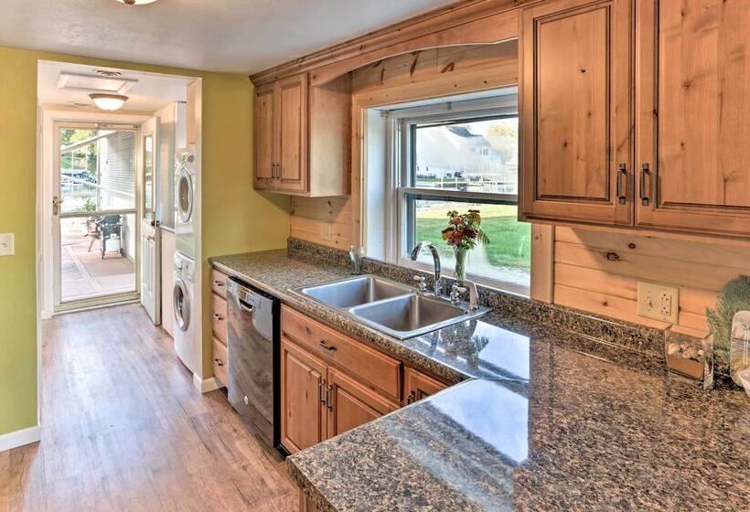 Waterfront Syracuse Home: Deck, Fire Pit & Kayaks