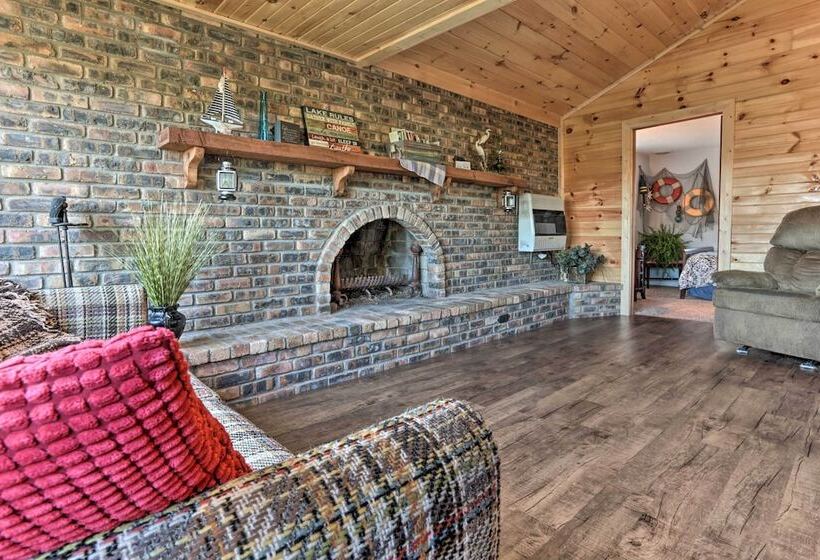 Waterfront Syracuse Home: Deck, Fire Pit & Kayaks