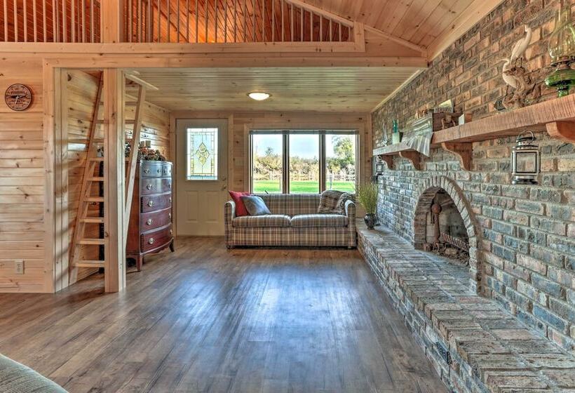 Waterfront Syracuse Home: Deck, Fire Pit & Kayaks