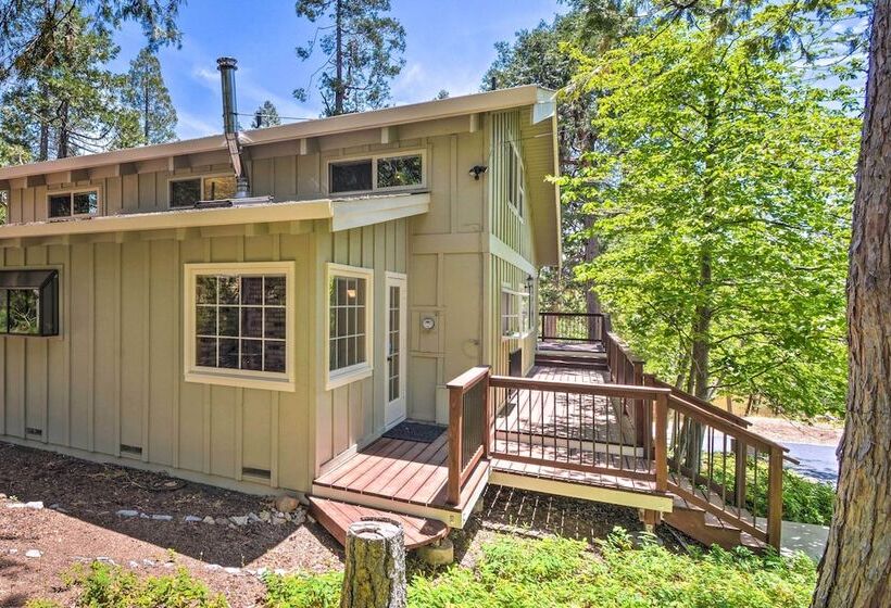 Welcoming Mi Wuk Cabin Retreat Near Hiking!