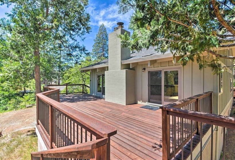 Welcoming Mi Wuk Cabin Retreat Near Hiking!