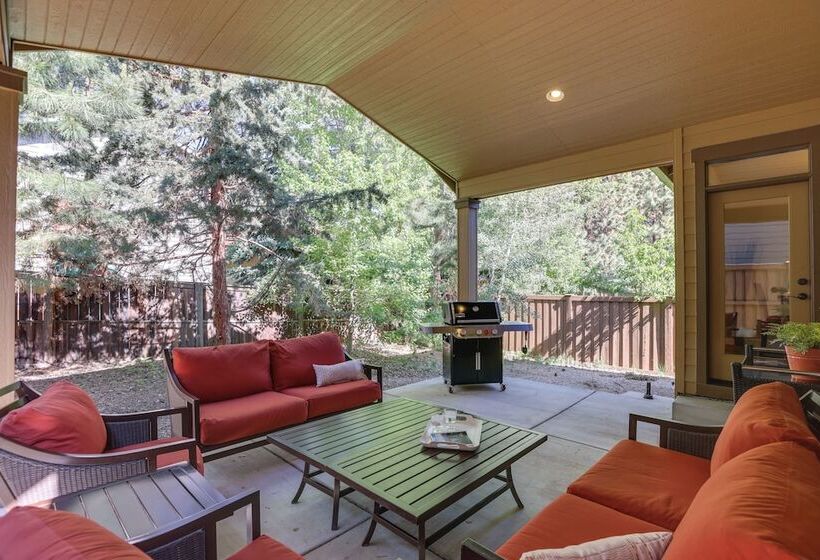 Family Friendly Bend Home: 1 Mi To Downtown!