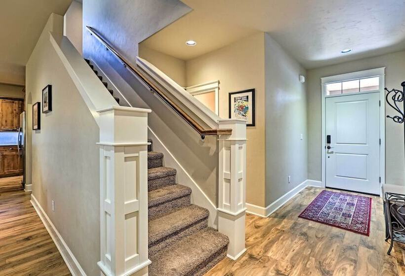 Family Friendly Bend Home: 1 Mi To Downtown!