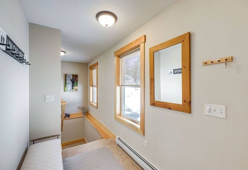 White Mountain Home Near Lakes & Kancamagus Hwy!