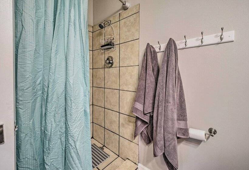 Wilmington Home Close To Beach + Boardwalk!