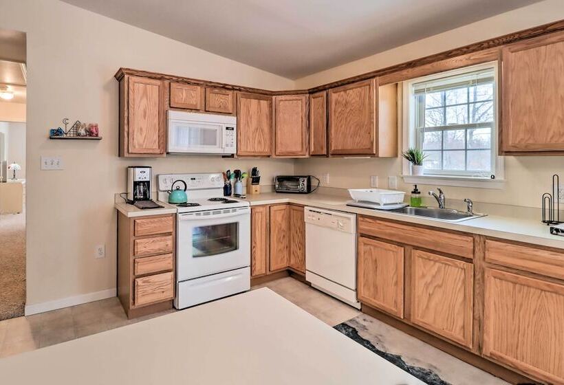 Albrightsville Home W/ Game Room < 1 Mi To Lake!