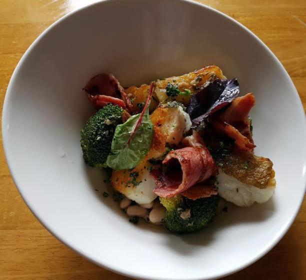 הוסטל An Cruiscin Lan