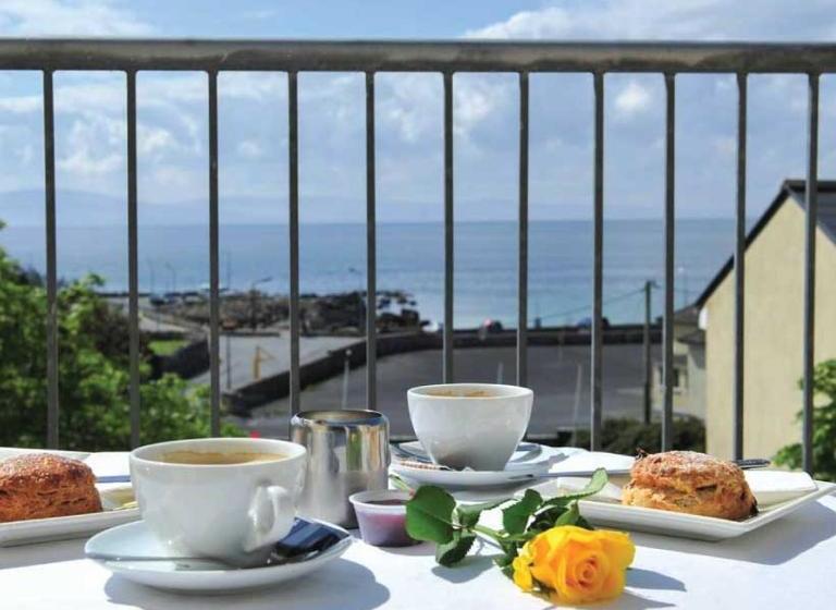 הוסטל An Cruiscin Lan