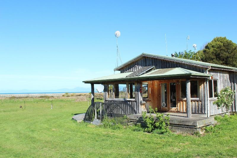 הוסטל The Barn Cabins & Camp