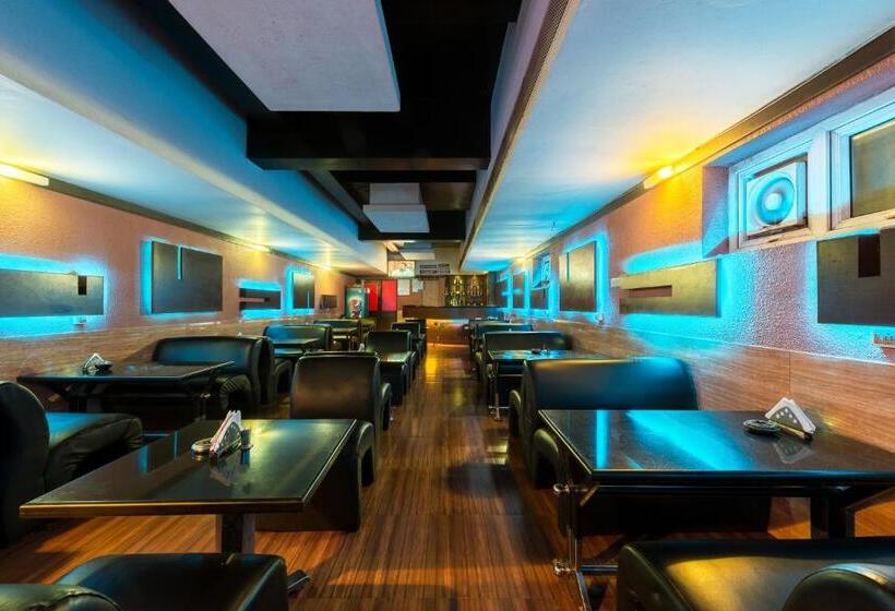 فندق صغير Treebo Ess Grande