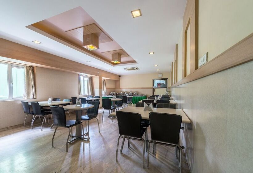 فندق صغير Treebo Ess Grande