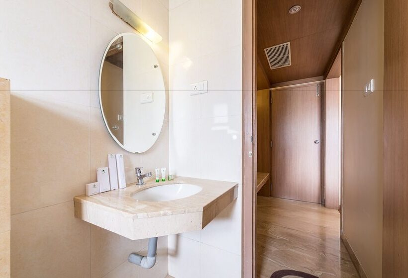 فندق صغير Treebo Ess Grande