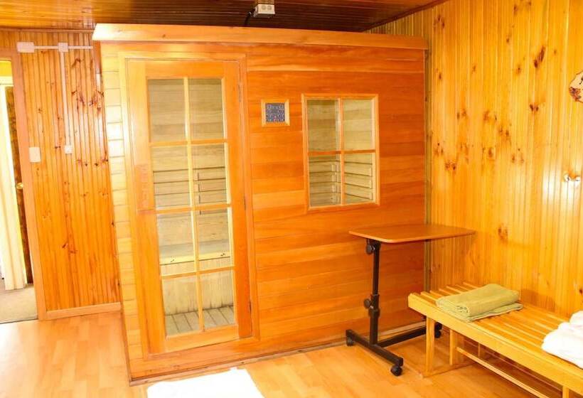 Amable Hotel Don Lucas