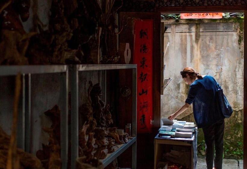 Banyan Tree Hotel Huangshan The Ancient Charm Of Huizhou, A Paradise