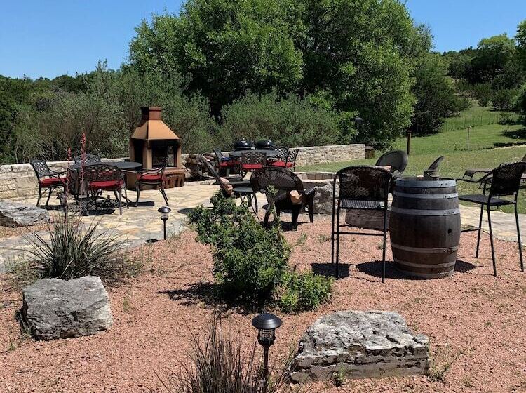 住宿加早餐  A Barn At The Quarry