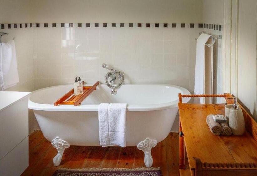 مبيت وإفطار Airlies Guest House