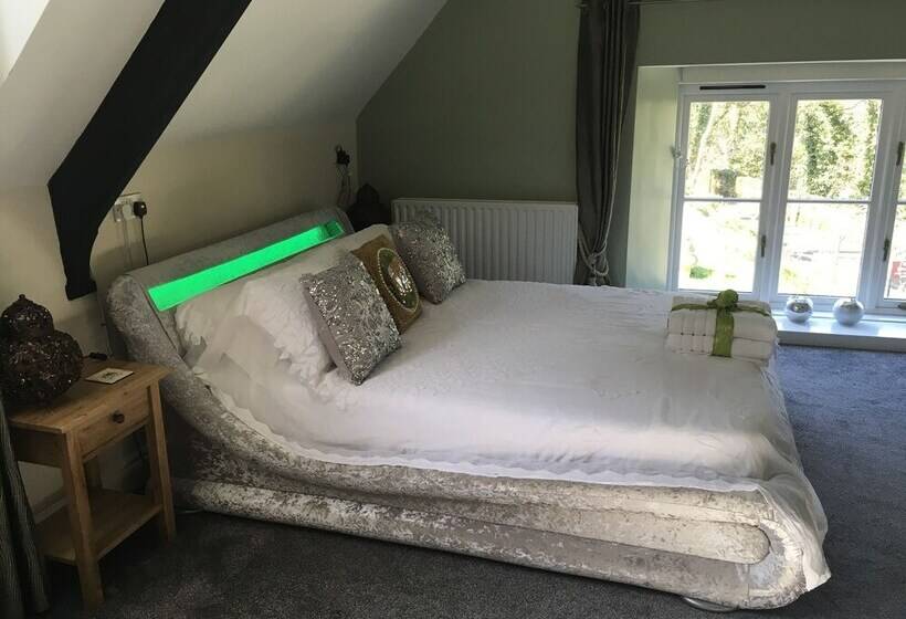 ベッドアンドブレックファースト Cherrywood Lodge