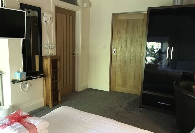 مبيت وإفطار Cherrywood Lodge