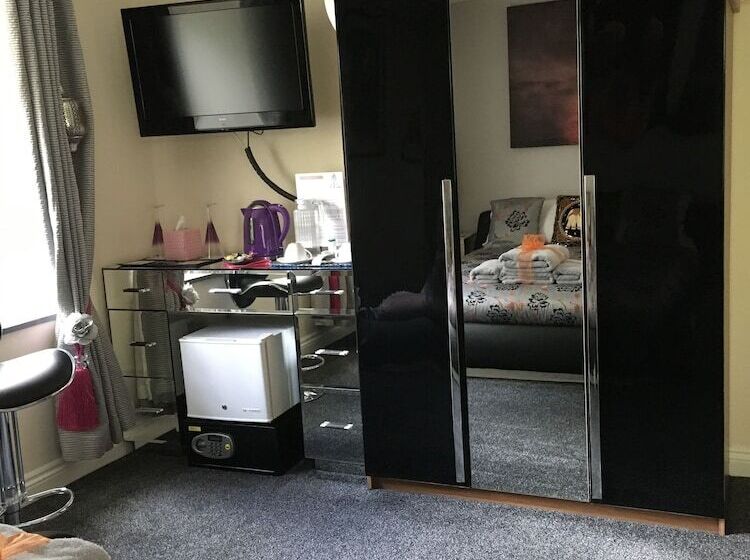 مبيت وإفطار Cherrywood Lodge