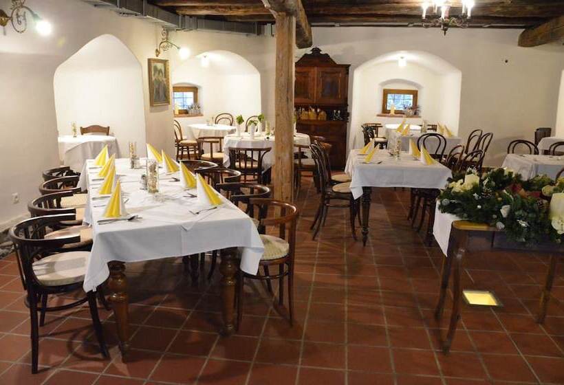 Boutique Hotel Pracháreň