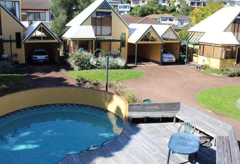 Bucklands Beach Waterfront Motel