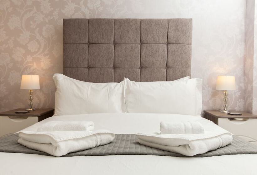 Duloch Apartments Kw