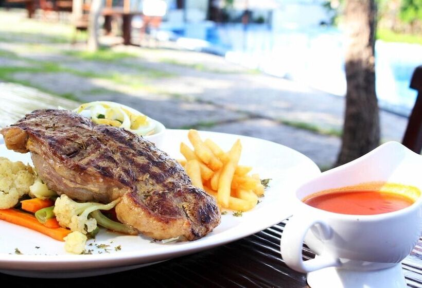 Estrella Hotel & Conference