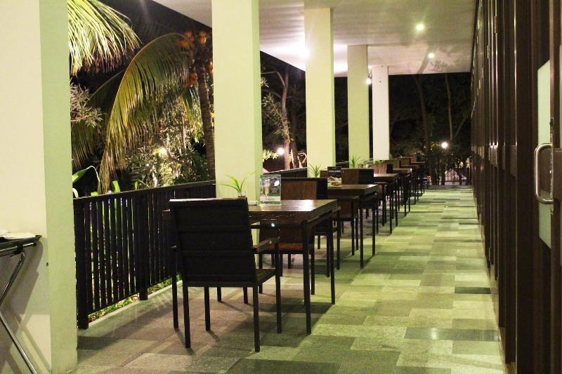 Estrella Hotel & Conference