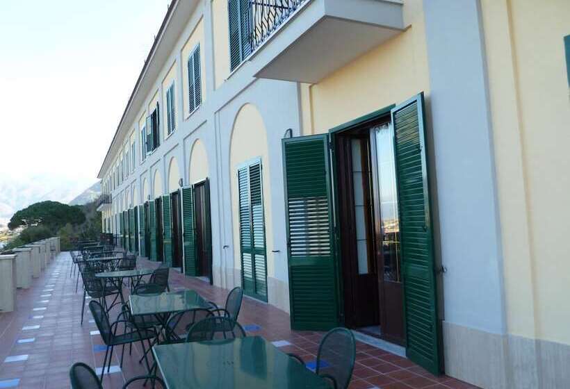 Хостел Ancelle Sorrento  Casa D Accoglienza