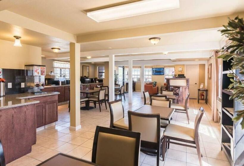 هتل 1st Interstate Inn Montrose