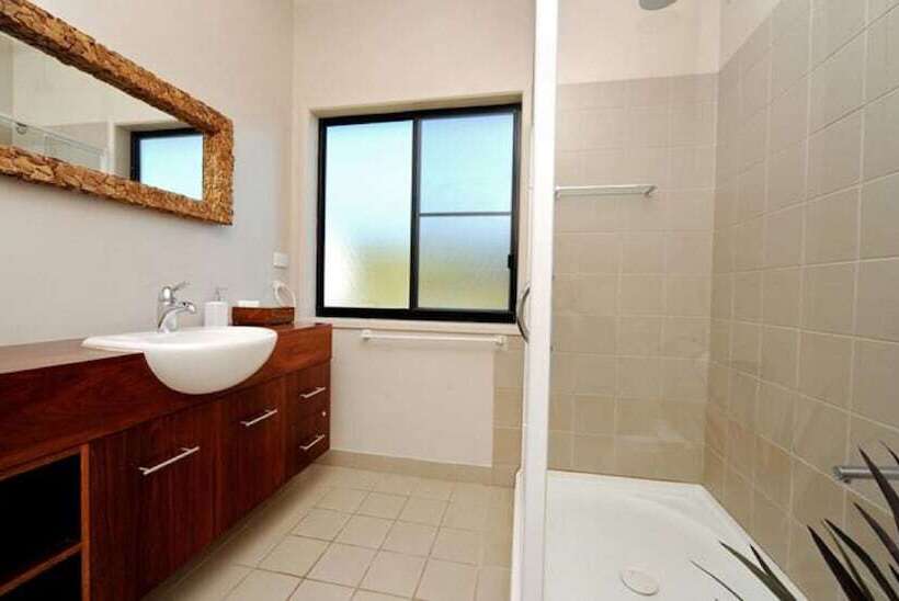 בית מלון כפרי Airlie Waterfront Bed & Breakfast