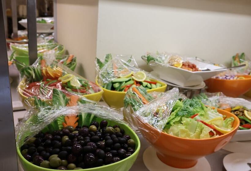 Отель Al Ritz Al Madinah