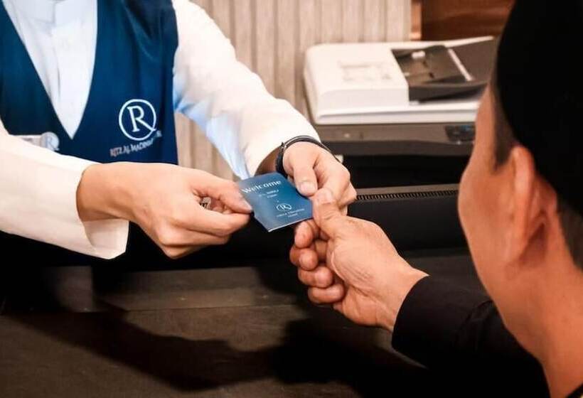 Отель Al Ritz Al Madinah