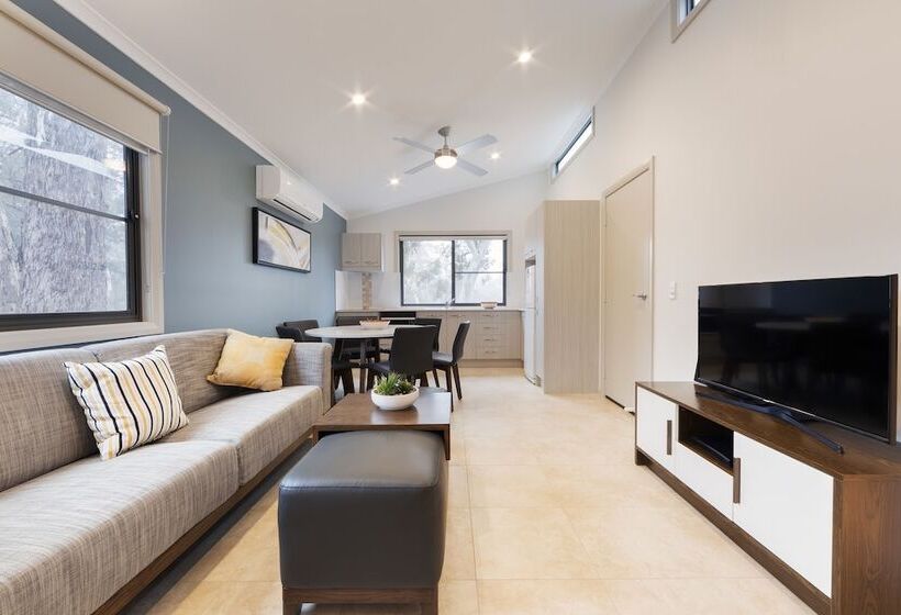 هتل Alivio Tourist Park Canberra