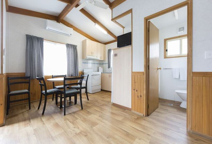 ホテル Alivio Tourist Park Canberra