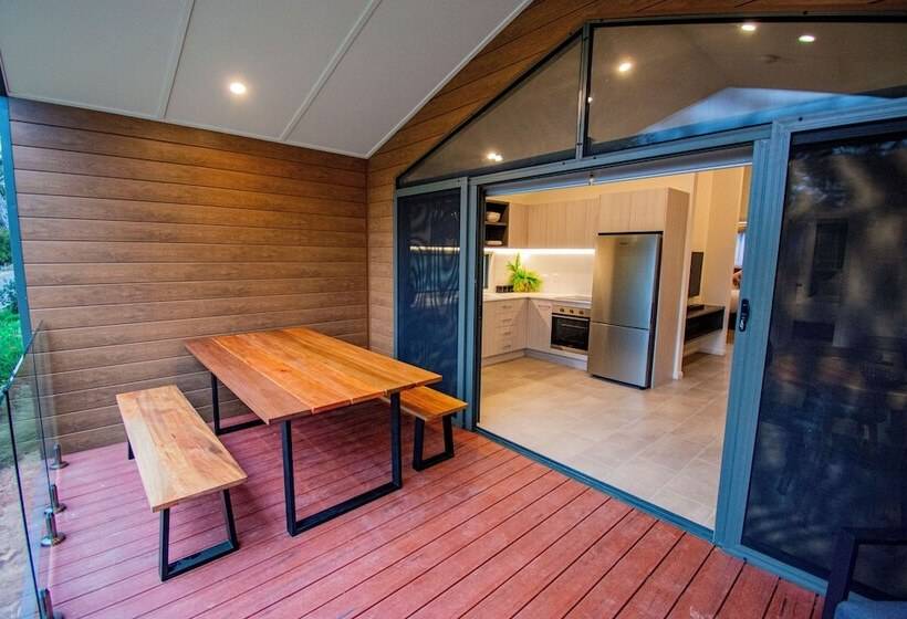 هتل Alivio Tourist Park Canberra