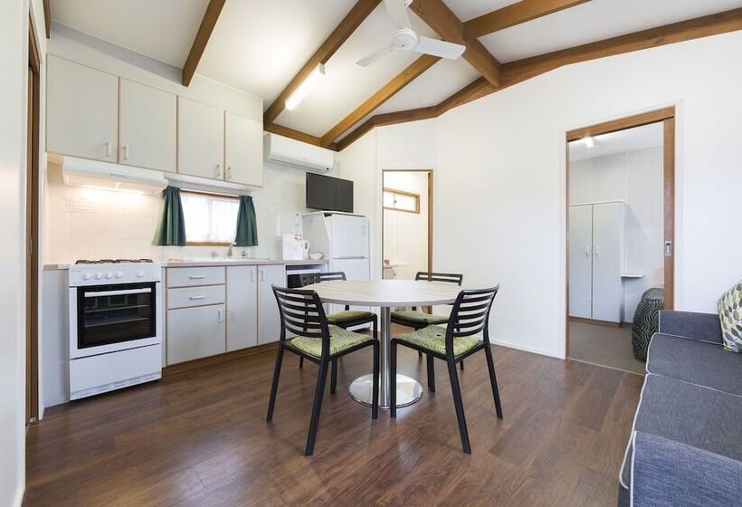 ホテル Alivio Tourist Park Canberra